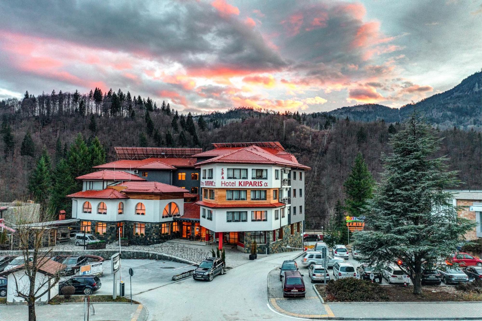 Spa Hotel Kiparis Smoljan Exterior foto